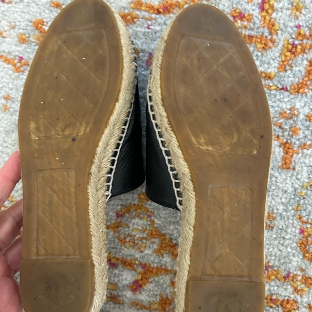 Chanel Black Patent Leather Mules - Picture 2 of 5